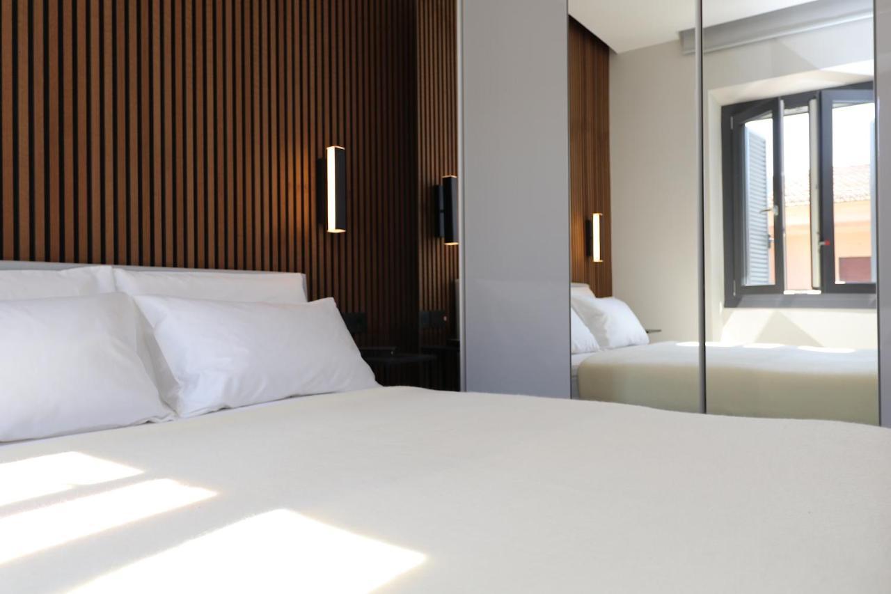 Renovated & Fully Equipped-Luxurious-2Room Fontana Suite, It Just Doesn'T Get Any Better! Olbia Zewnętrze zdjęcie