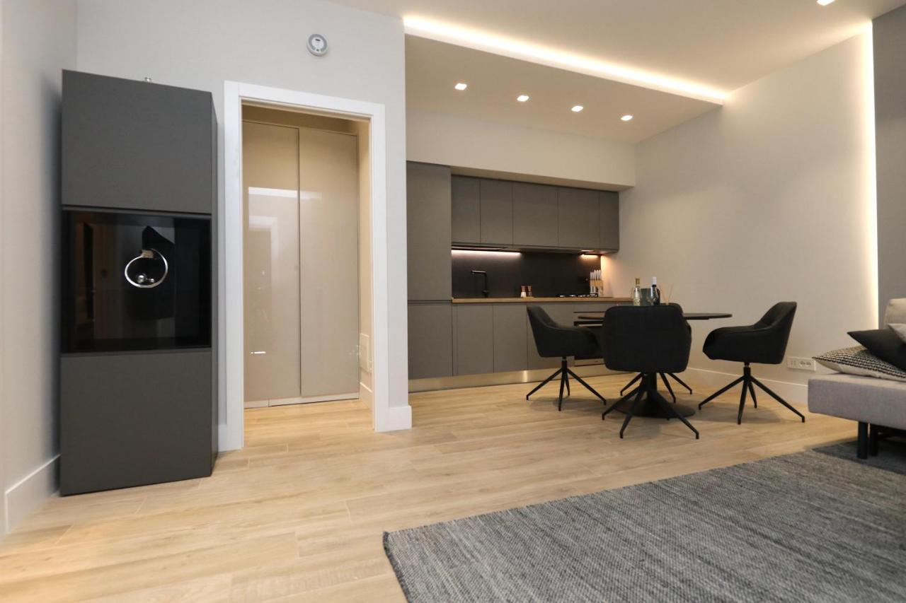Renovated & Fully Equipped-Luxurious-2Room Fontana Suite, It Just Doesn'T Get Any Better! Olbia Zewnętrze zdjęcie